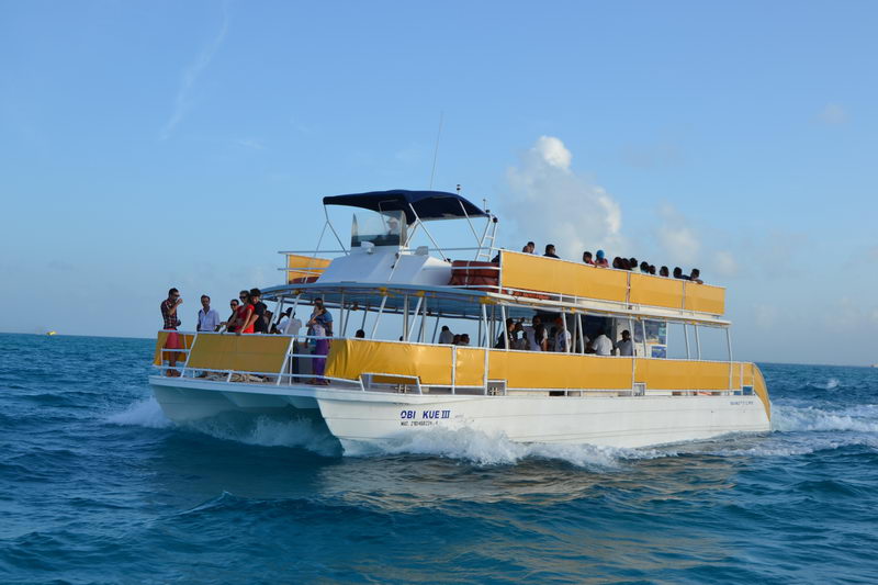 Catamarans on rent for groups 1 to 150 people