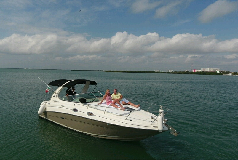 Sundeck sundancer Yacht for rent