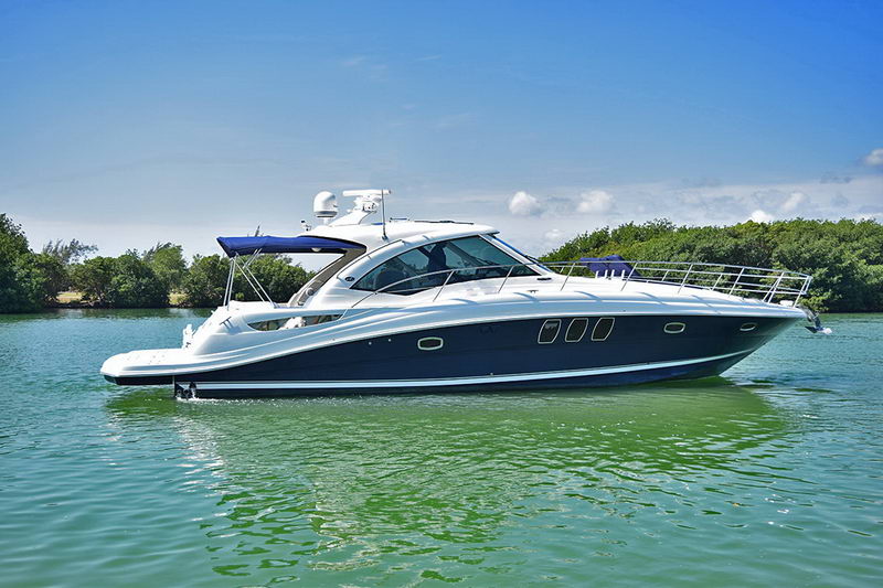 Sea Ray Sundancer 48