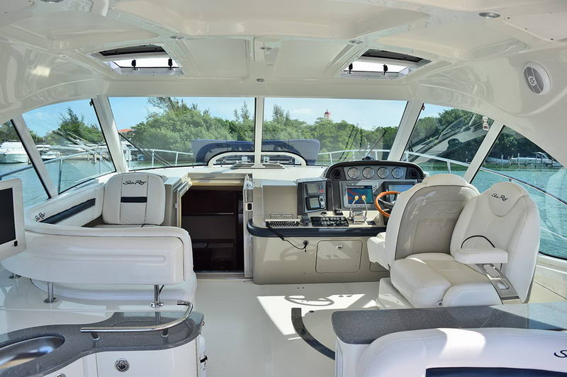 Sea Ray Sundancer 48