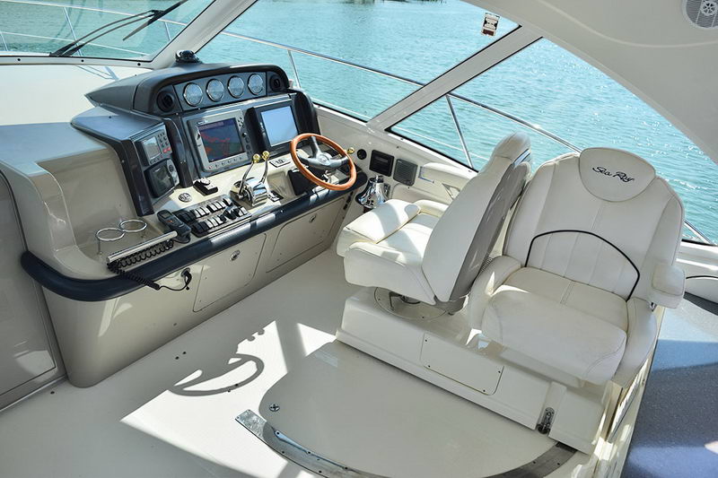 Sea Ray Sundancer 48