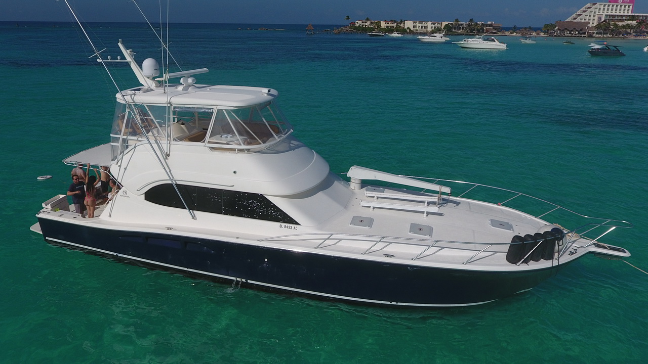 Luxury fishing yacht Cancun Riviera 51ft sailfish marlin
