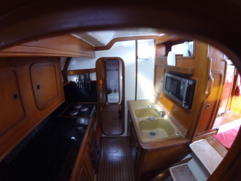 catamaran bathroom