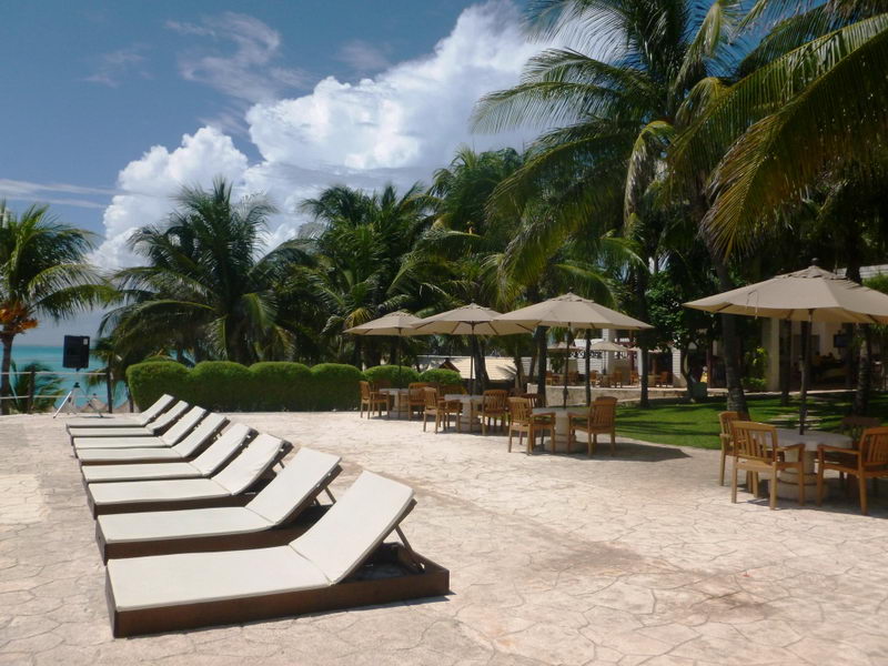 Marine Park Isla Mujeres Garrafon Beach Club