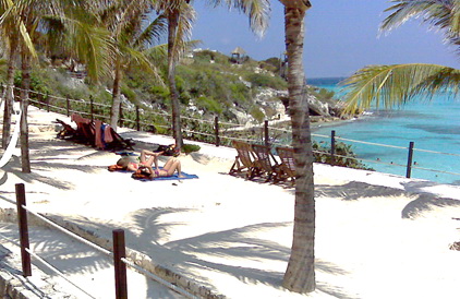 Marine Park Isla Mujeres Garrafon Beach Club