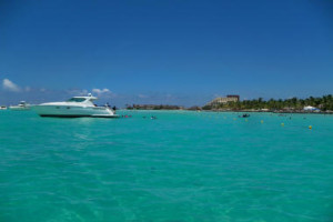 Isla Mujeres Catamaran rent