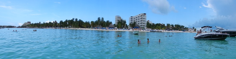 Cancun boats