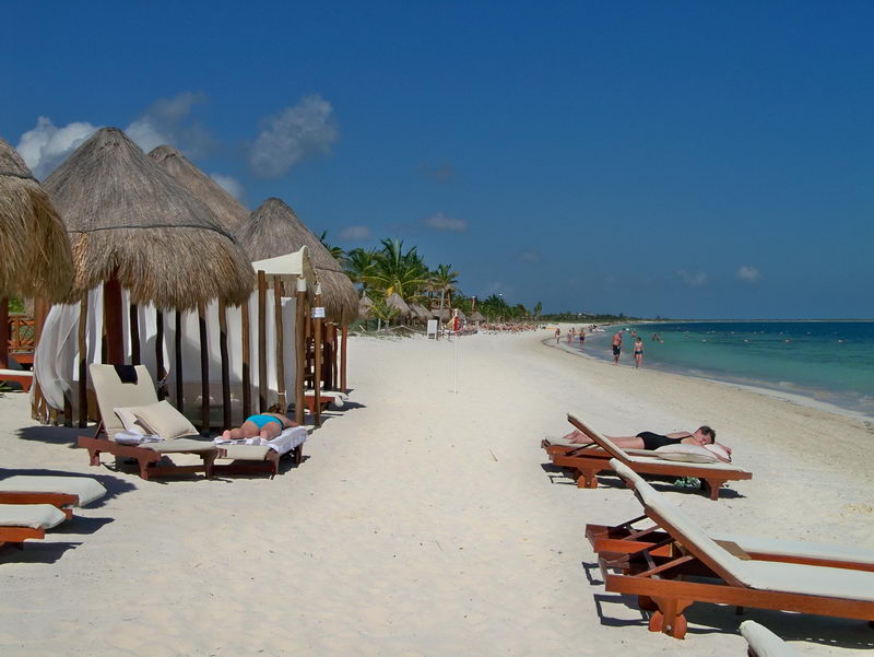 Playa Mujeres La Amada Marina Cancun